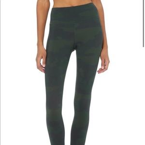 Alo Yoga High-Waist Camo Vapor Legging